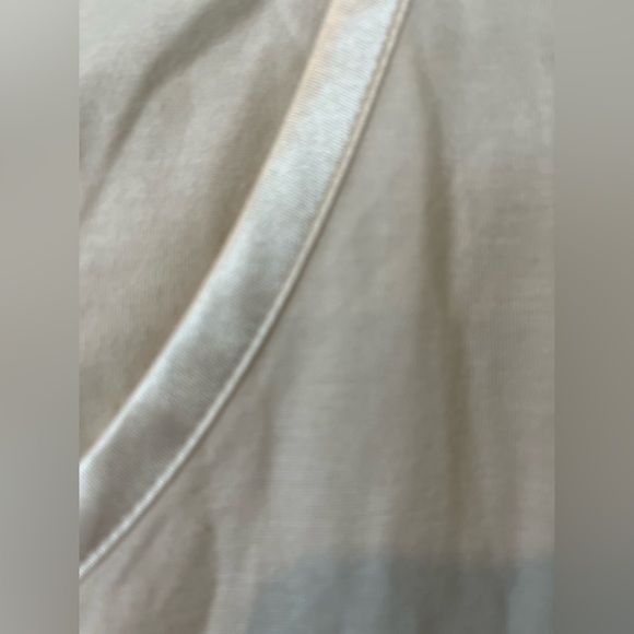 Banana Republic Luxe Touch Cream
Sleeveless Tank, XS, NWT - Picture 5 of 8
